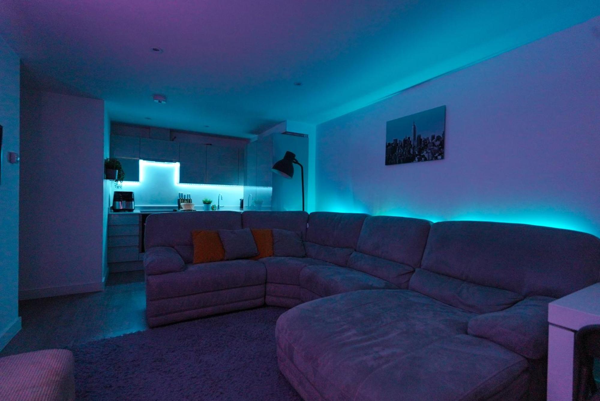 Smart Apartment Close To Watford Atria And Station Buitenkant foto